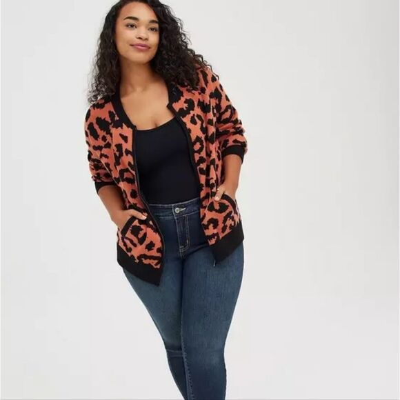 Torrid leopard print sweater size 00, excellent condition - Picture 4 of 7